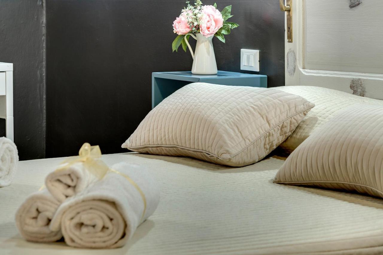 Al Consolato - Guest House Firenze Bagian luar foto