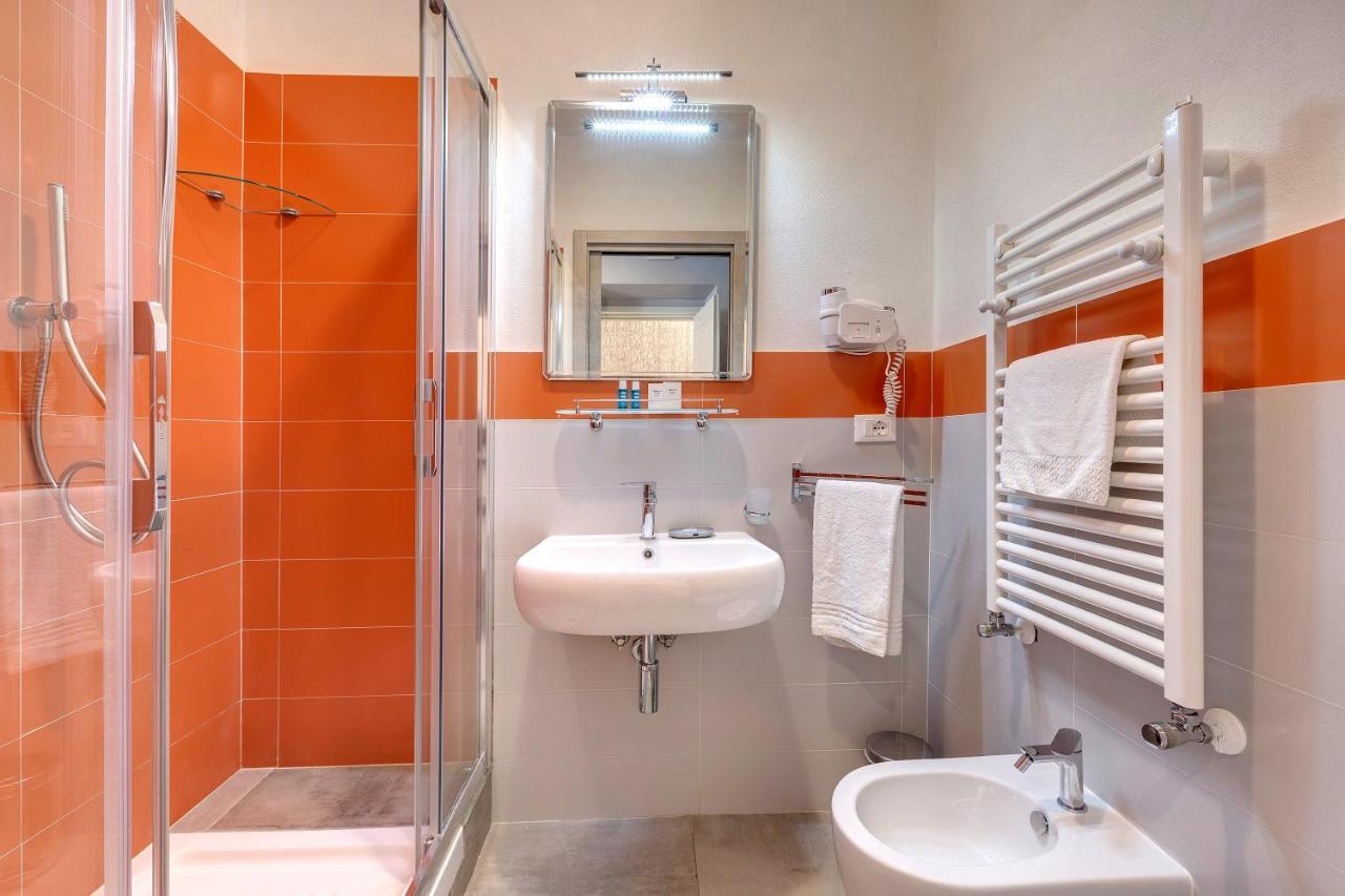 Al Consolato - Guest House Firenze Bagian luar foto